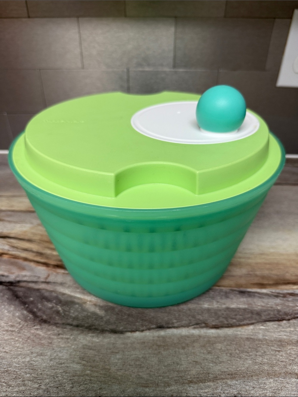 Tupperware Salad Spinner